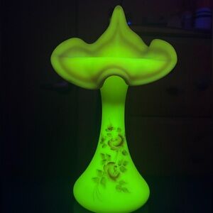 FENTON ART GLASS VASE BURMESE SATIN ROSE JACK IN THE PULPIT